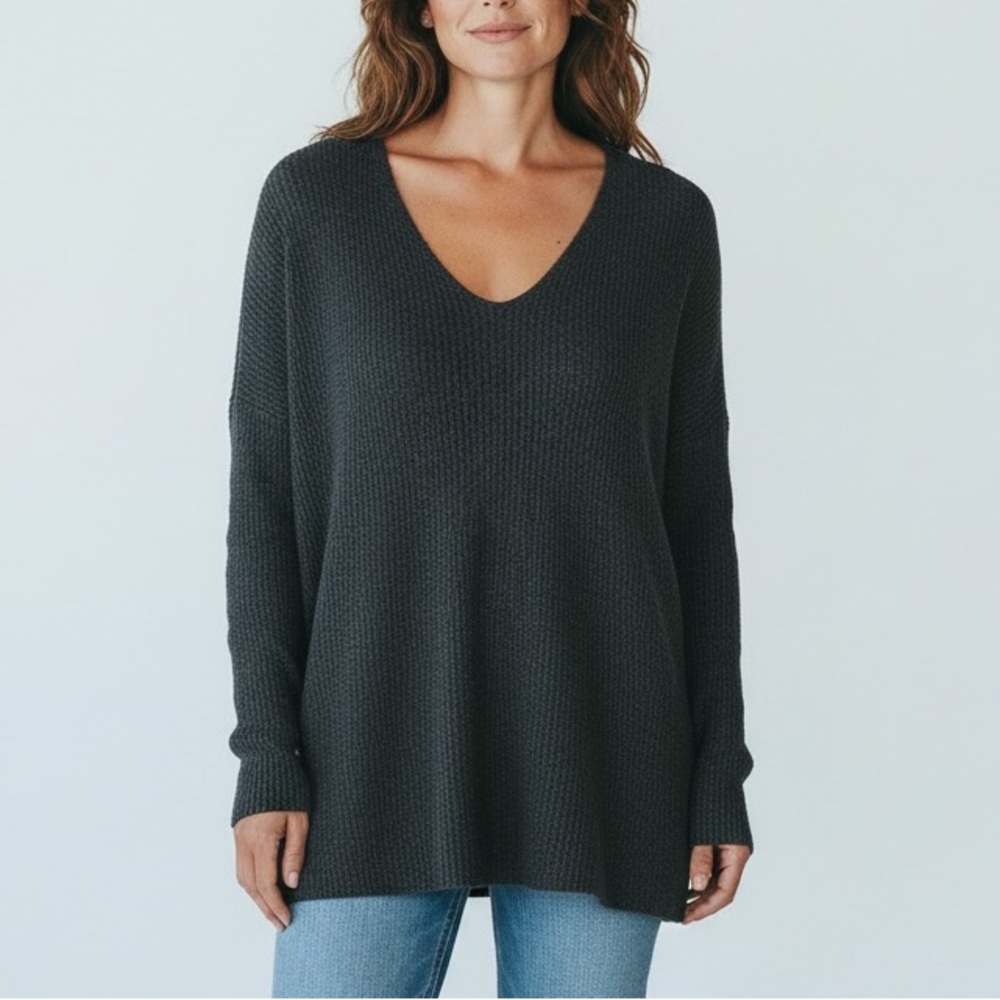 Vero Moda Black Classic V-Neck Oversized‎ Knit Sweater Women’s Medium